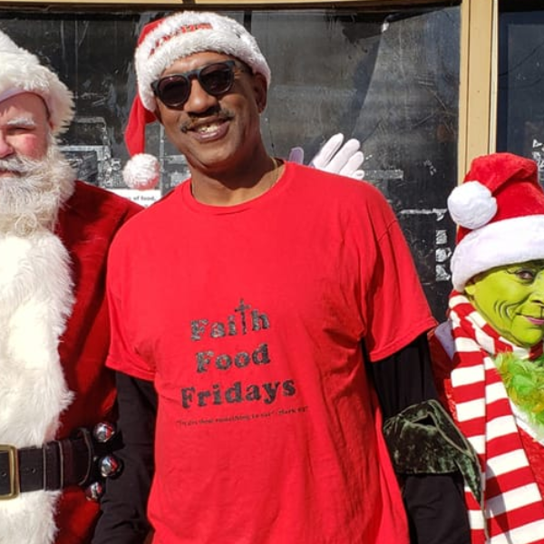 Papa Noel, Faith Food Fridays miembro del personal y El Grinch